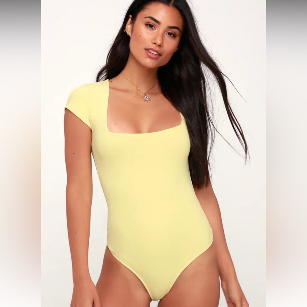 Free People Square Eyes Pale Yellow Bodysuit. Size Small
